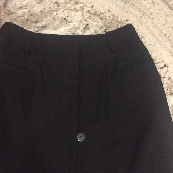 Linda Allard Ellen Tracy silk black skirt - Picture 4 of 4